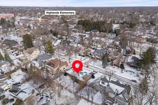 661 Willow Rd, Naperville, IL 60540 - Photo 5