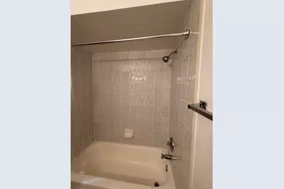 1970 Cherry Lane #306, Northbrook, IL 60062 - Photo 11