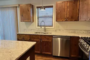 1932 Mountain Rd, Morris, IL 60450 - Photo 5