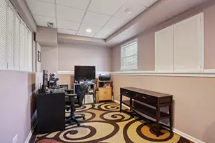 639 W Comstock Ave, Elmhurst, IL 60126 - Photo 21