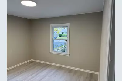 16 S Midland Avenue, Mundelein, IL 60060 - Photo 7