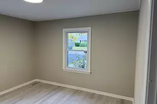 16 S Midland Ave, Mundelein, IL 60060 - Photo 7