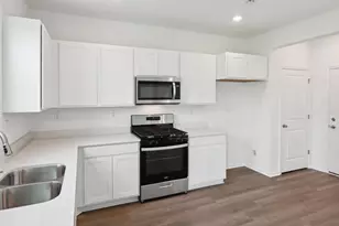 1250 Linden Ter, Hampshire, IL 60140 - Photo 7