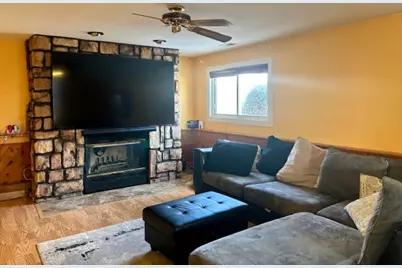 7642 W 92nd Place, Hickory Hills, IL 60457 - Photo 7