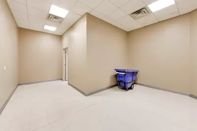 2639 N Milwaukee Avenue, Chicago, IL 60647 - Photo 11