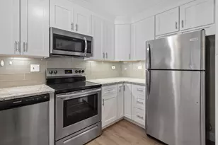 [Address not provided], Naperville, IL 60540 - Photo 7