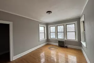 605 E 80th St, Chicago, IL 60619 - Photo 7