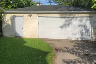 12033 S Wallace St, Chicago, IL 60628 - Photo 29