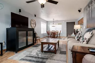 5683 Oak Village Dr, Roscoe, IL 61073 - Photo 9