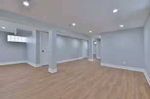 11204 S Emerald Ave, Chicago, IL 60628 - Photo 31