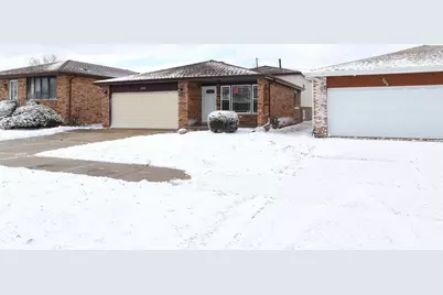 306 Escanaba Avenue, Calumet City, IL 60409 - Photo 3