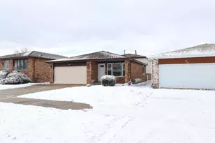 306 Escanaba Ave, Calumet City, IL 60409 - Photo 3