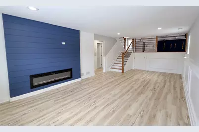 306 Escanaba Avenue, Calumet City, IL 60409 - Photo 9