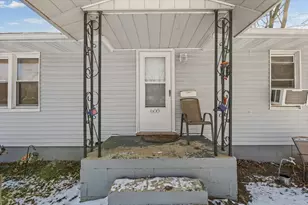 600 N Taft St, Paxton, IL 60957 - Photo 5