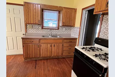 501 N Elm Street, Clifton, IL 61727 - Photo 31