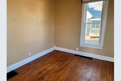 501 N Elm Street, Clifton, IL 61727 - Photo 17