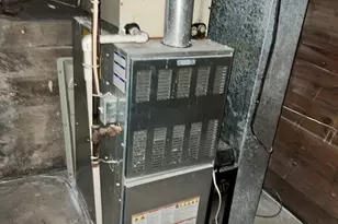 501 N Elm St, Clifton, IL 61727 - Photo 37