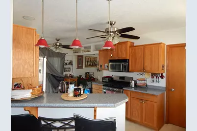 5002 N Pine Street, Davenport, IA 52806 - Photo 39