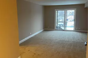 10 Oak Creek Dr, Buffalo Grove, IL 60089 - Photo 11