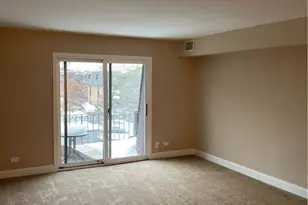 10 Oak Creek Dr, Buffalo Grove, IL 60089 - Photo 3