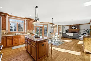 207 Long Beach Road, Oswego, IL 60543 - Photo 9