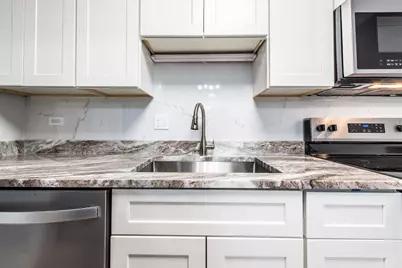 814 E Old Willow Road #109, Prospect Heights, IL 60070 - Photo 7