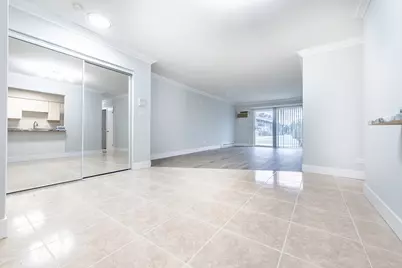 814 E Old Willow Road #109, Prospect Heights, IL 60070 - Photo 13
