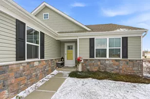 4814 W Millbrook Circle, Yorkville, IL 60560 - Photo 3