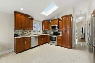 8808 Meade Ave, Oak Lawn, IL 60453 - Photo 9