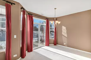 6526 Marble Ln, Carpentersville, IL 60110 - Photo 7