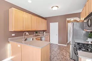 6526 Marble Ln, Carpentersville, IL 60110 - Photo 9