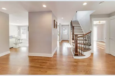 [Address not provided], Northbrook, IL 60062 - Photo 3