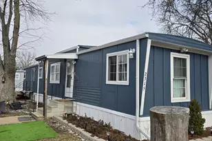 2315 Hickory Ln, Sycamore, IL 60178 - Photo 1