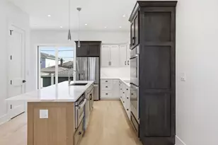 4449 N Sayre Ave N, Harwood Heights, IL 60706 - Photo 9