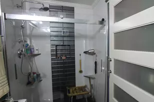 98 Wiltshire Ct, Schaumburg, IL 60193 - Photo 9