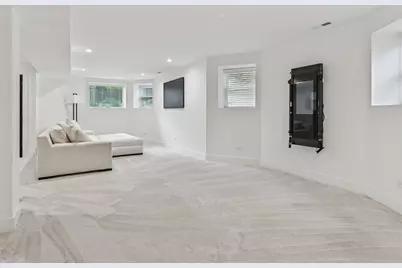 2708 N Albany Avenue, Chicago, IL 60647 - Photo 21