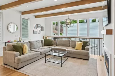 2708 N Albany Avenue, Chicago, IL 60647 - Photo 3