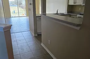 1415 Cottonwood Trail, Yorkville, IL 60560 - Photo 5