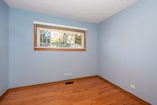 424 Woodland Ave, Wauconda, IL 60084 - Photo 17