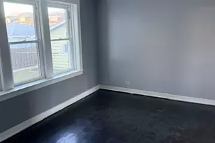 5214 W Deming Pl, Chicago, IL 60639 - Photo 5