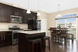 2942 Madison Dr, Naperville, IL 60564 - Photo 9