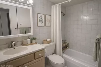 175 E Delaware Place #4620, Chicago, IL 60611 - Photo 11