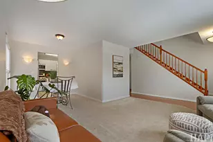 49 W Dahlia Ln, Round Lake Beach, IL 60073 - Photo 3