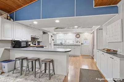 1614 River Terrace Drive, Johnsburg, IL 60051 - Photo 5