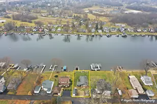 1614 River Terrace Dr, Johnsburg, IL 60051 - Photo 35