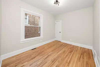 7955 S Colfax Avenue, Chicago, IL 60617 - Photo 11