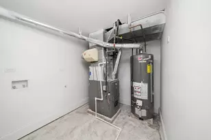 7955 S Colfax Ave, Chicago, IL 60617 - Photo 29