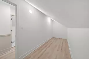 7955 S Colfax Ave, Chicago, IL 60617 - Photo 21