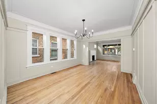 7955 S Colfax Ave, Chicago, IL 60617 - Photo 3