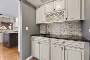 5260 Sawhorse Dr, Hoffman Estates, IL 60192 - Photo 15